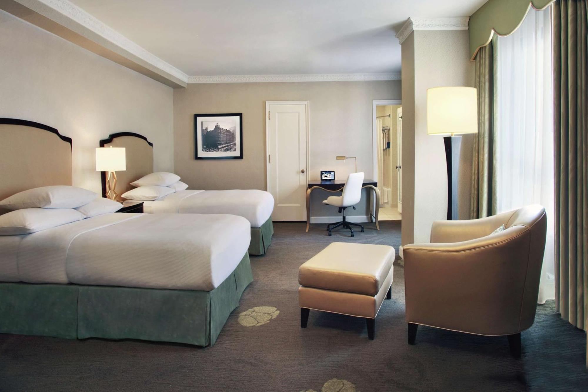 The Palmer House Hilton Чикаго Екстериор снимка